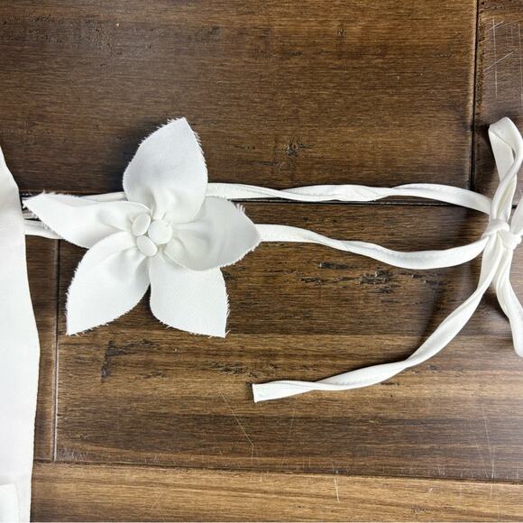 Elegant White Floral Women Crop Top, tie Straps, Smocked Back Bandeau size M - Picture 4 of 6